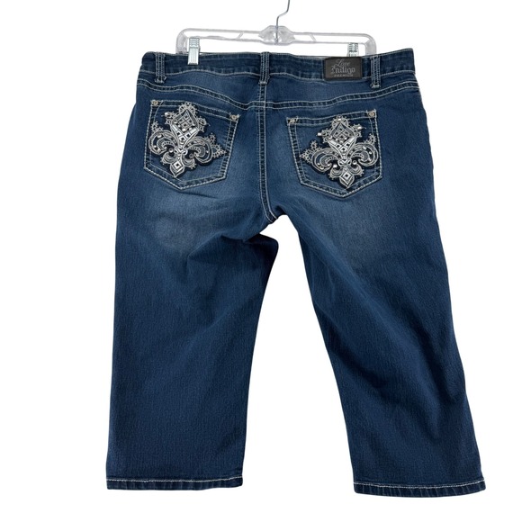 Love Indigo Denim - Love Indigo Premium Capri Jeans Women 16P Blue Fleur De Lis Embellished Y2K